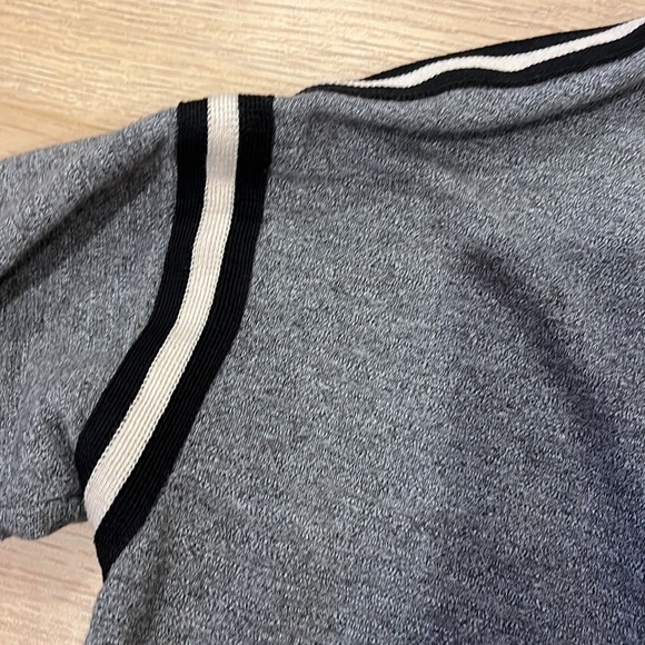 Sundry Grey Sweatshirt - Like New! - Picture 3 of 9